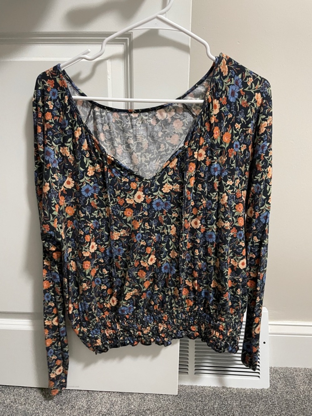 American Eagle Outfitters Black Floral V-Neck Long Sleeve Top